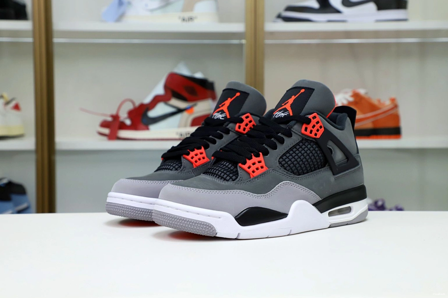 JORDAN AIR INFRARED 4 0315